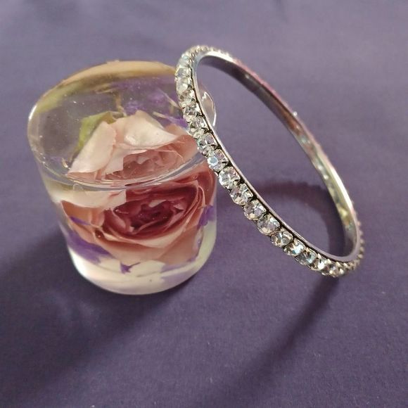 Swarovski Elements 10" bangle bracelet - Picture 1 of 3